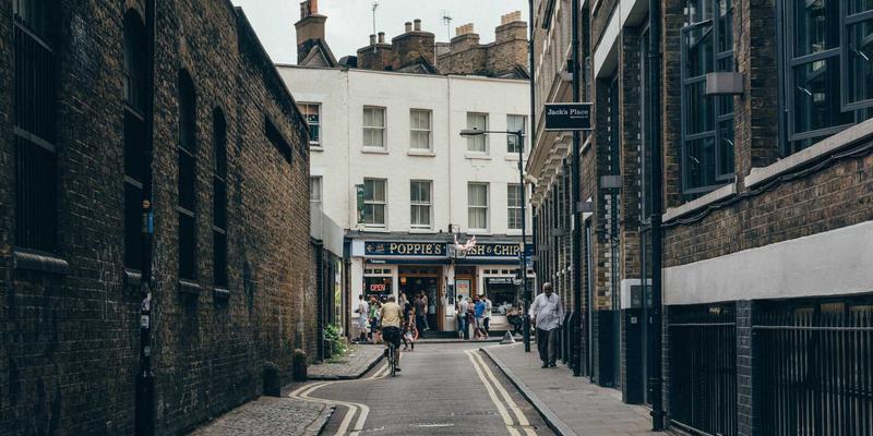 从米姆谈48看网络社区的演变:社交媒体与论坛的共生与博弈