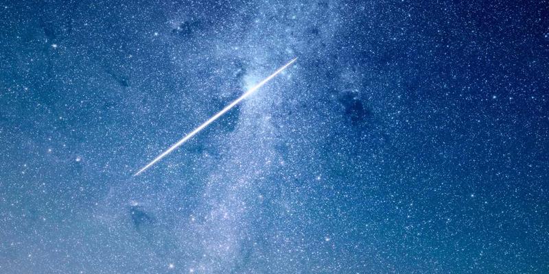 迷因考古学：社交平台如何驱动复古梗的周期性复兴与数字怀旧